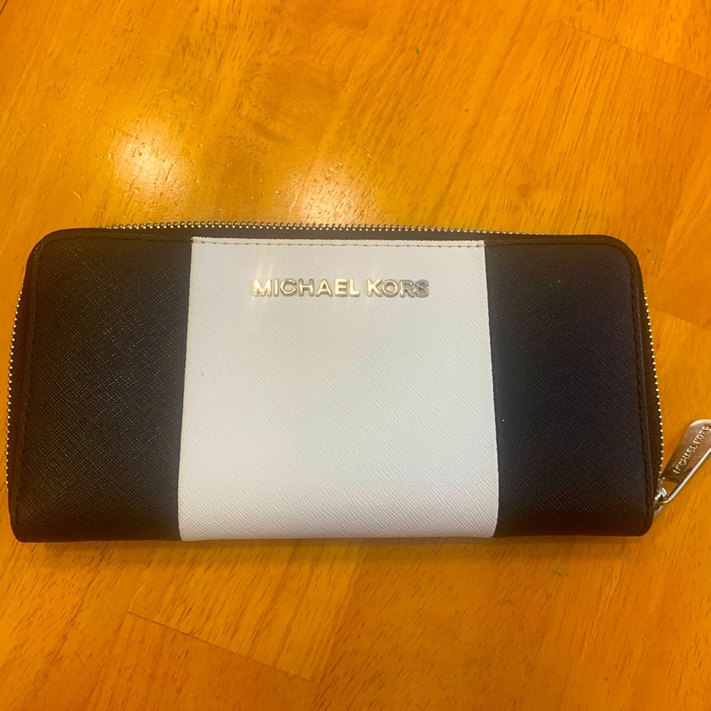 Michael Kors Black and White Wallet